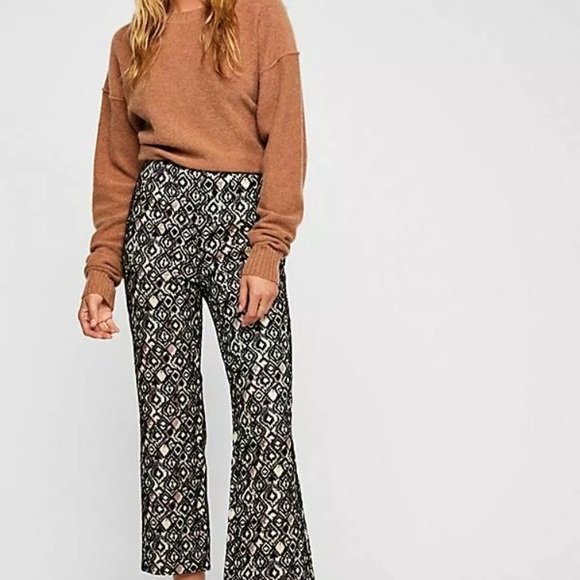*SoLd* Free People  Mod Cropped Kick-Flare Pants - Picture 3 of 6